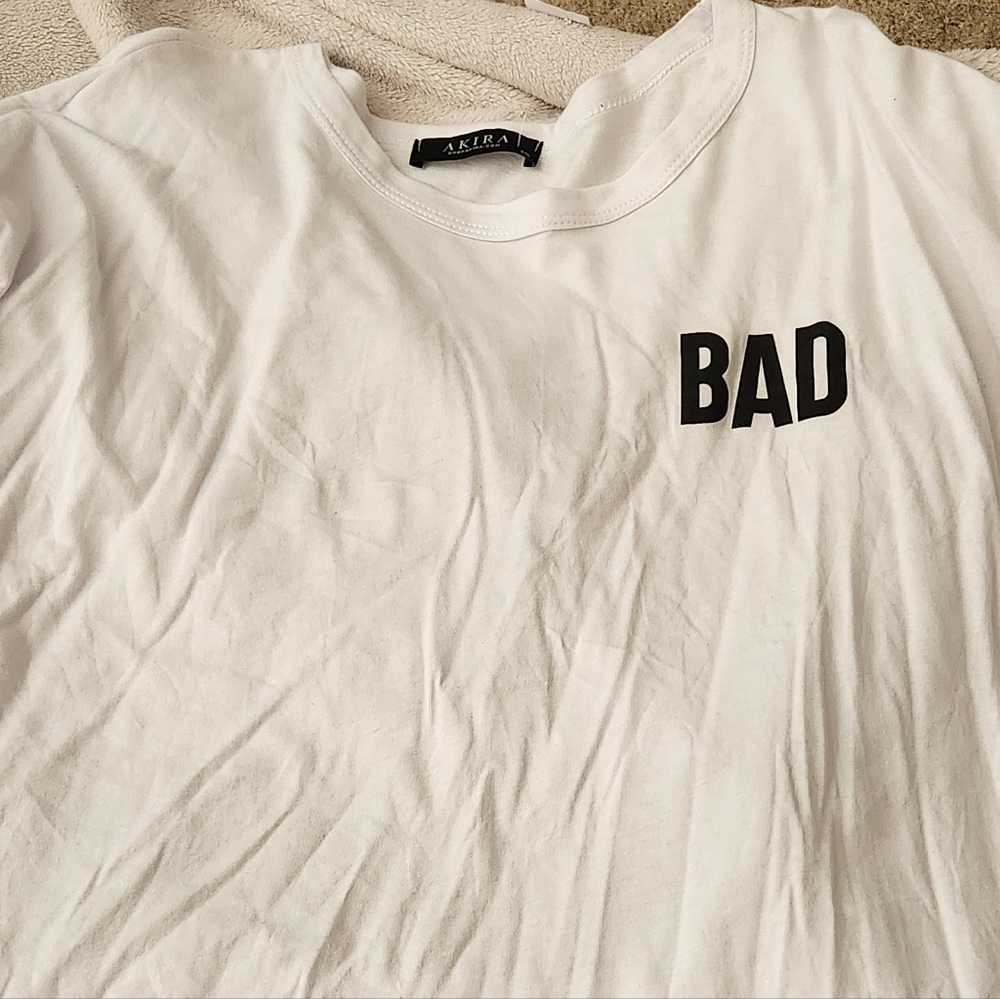 AKIRA White Tee with Bold Print ☆nwt 3xl》 Final Price
